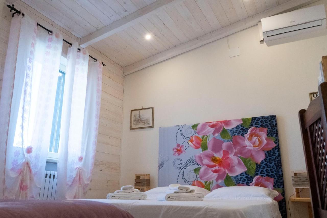 Villa Lina Bed&Breakfast Taranto Bagian luar foto