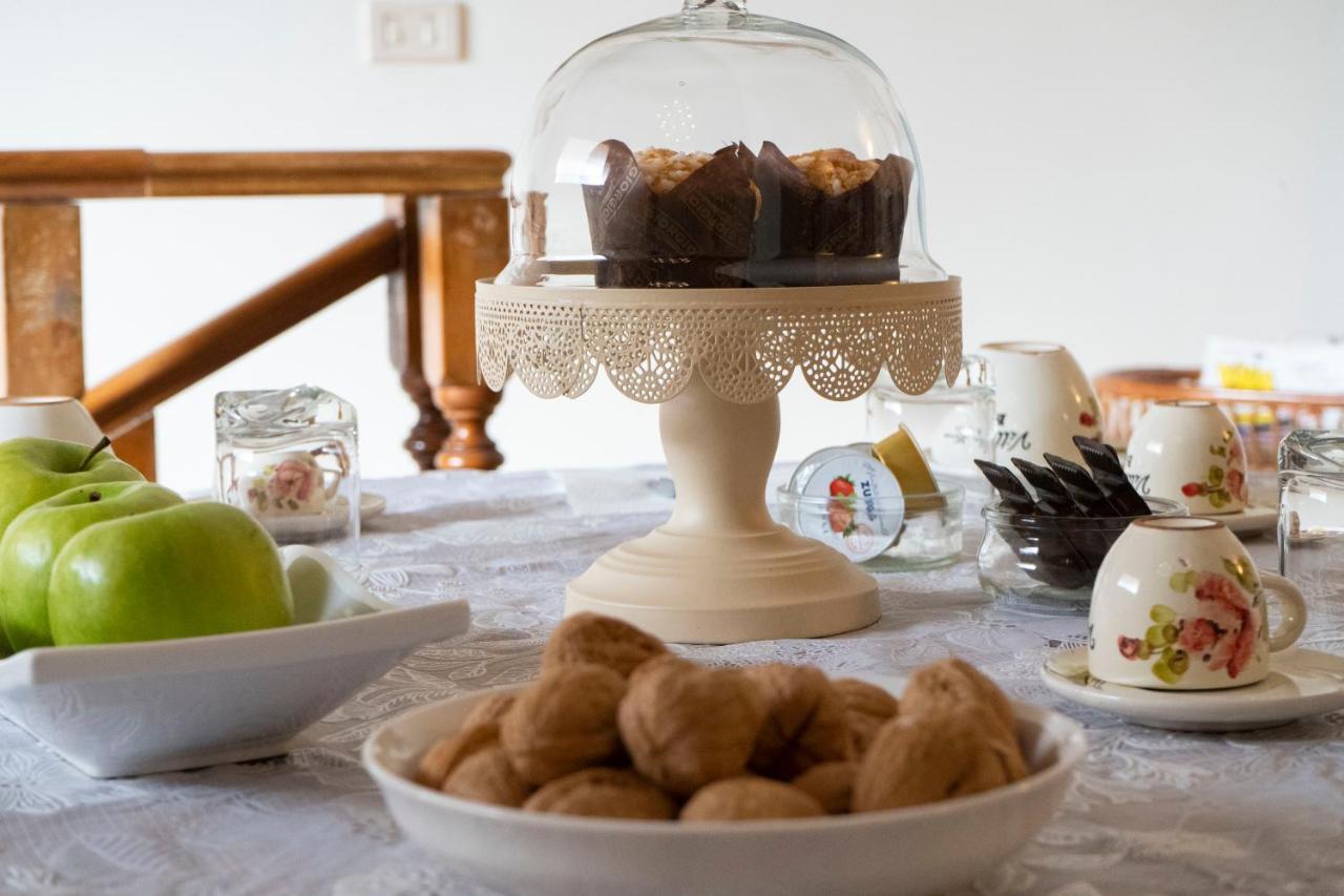 Villa Lina Bed&Breakfast Taranto Bagian luar foto