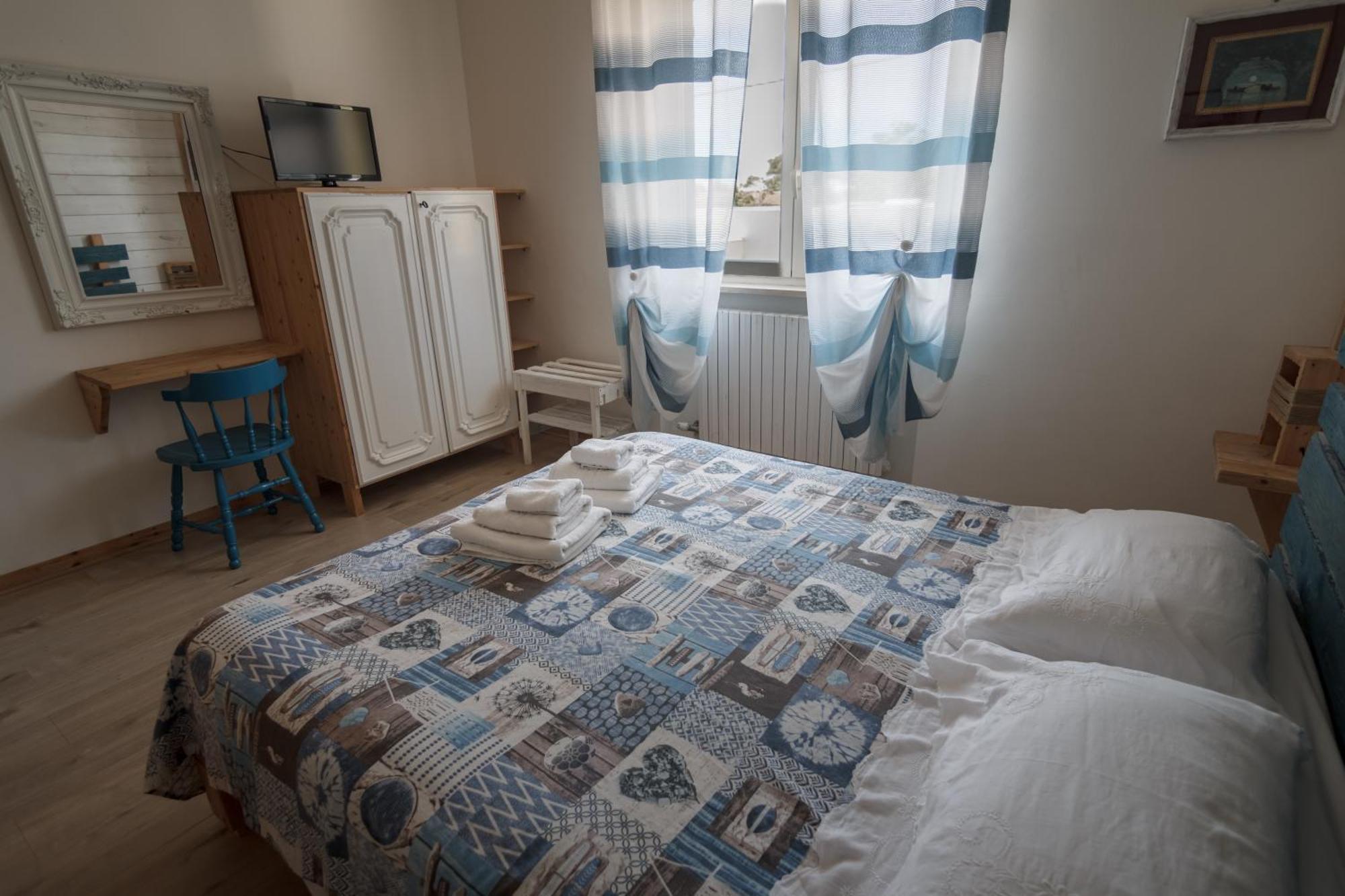 Villa Lina Bed&Breakfast Taranto Bagian luar foto