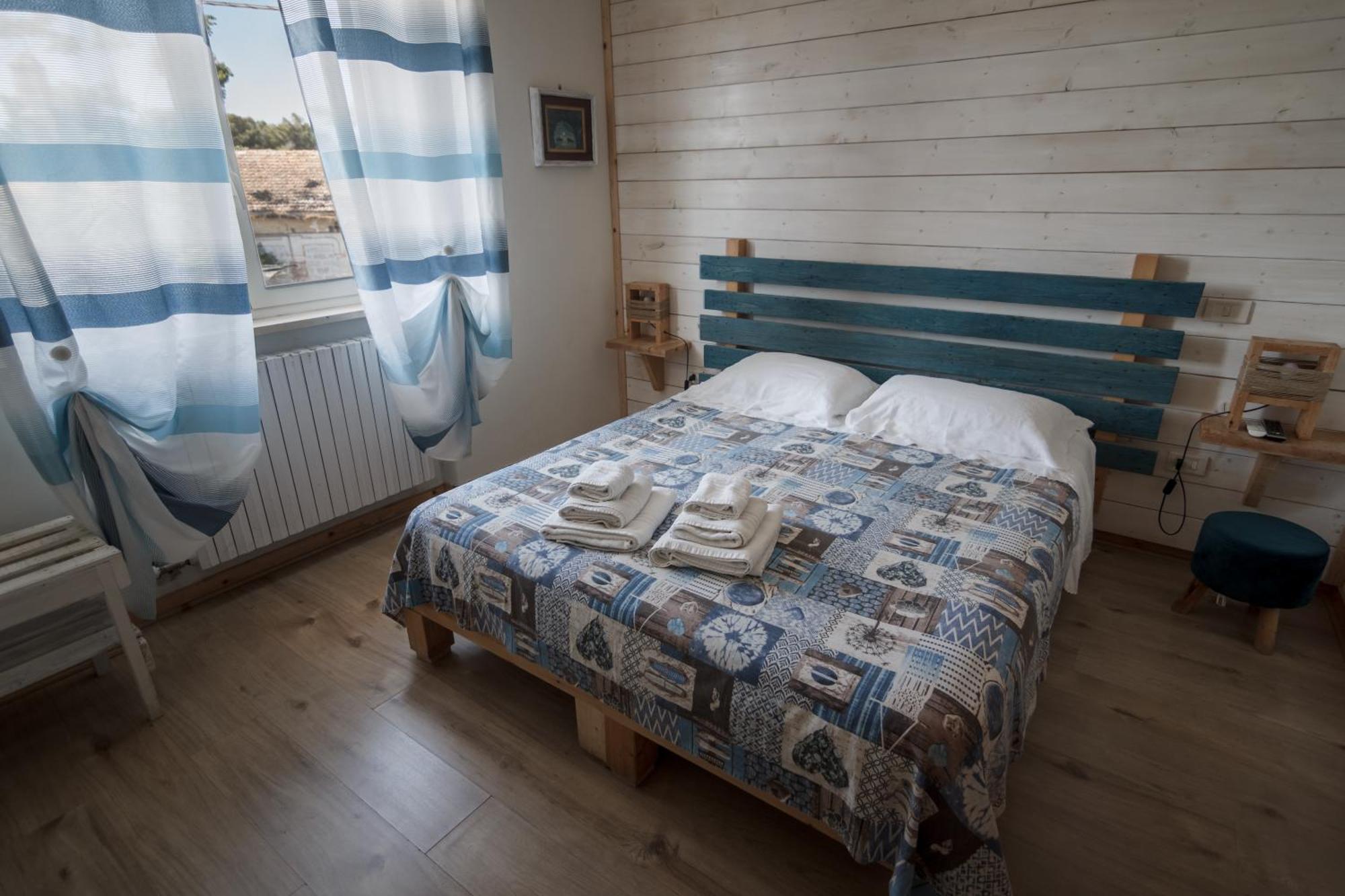 Villa Lina Bed&Breakfast Taranto Bagian luar foto